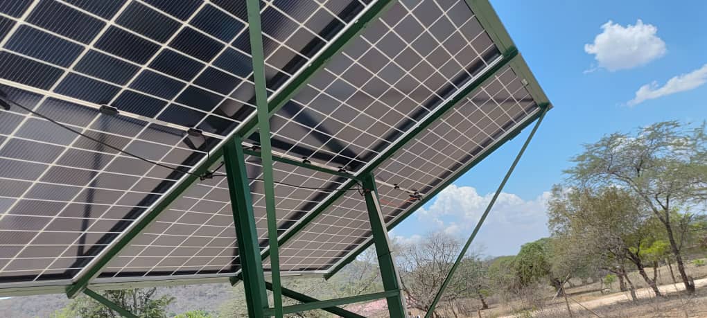 Water tank installation